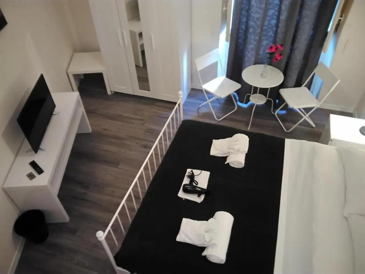 B&B Del Toscano カターニア 3*,