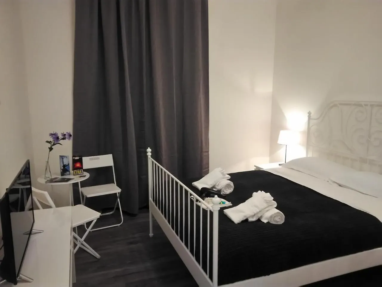 B&B Del Toscano Catania Bed & Breakfast